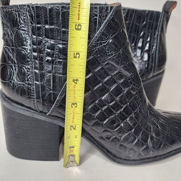 Jeffrey Campbell Black Leather Ankle Boots Croc Embossed Womens Size 9 - Picture 9 of 9